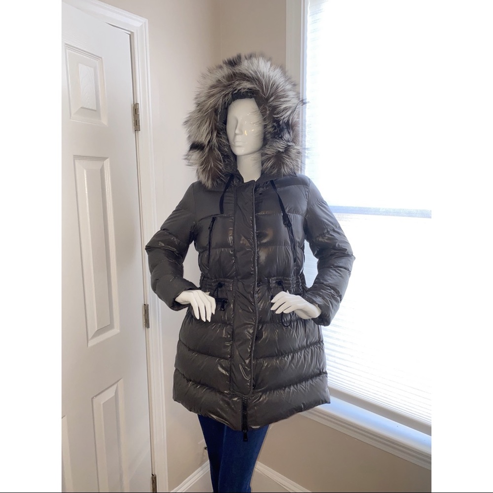 💯 Authentic Moncler Aphrotiti Size 3